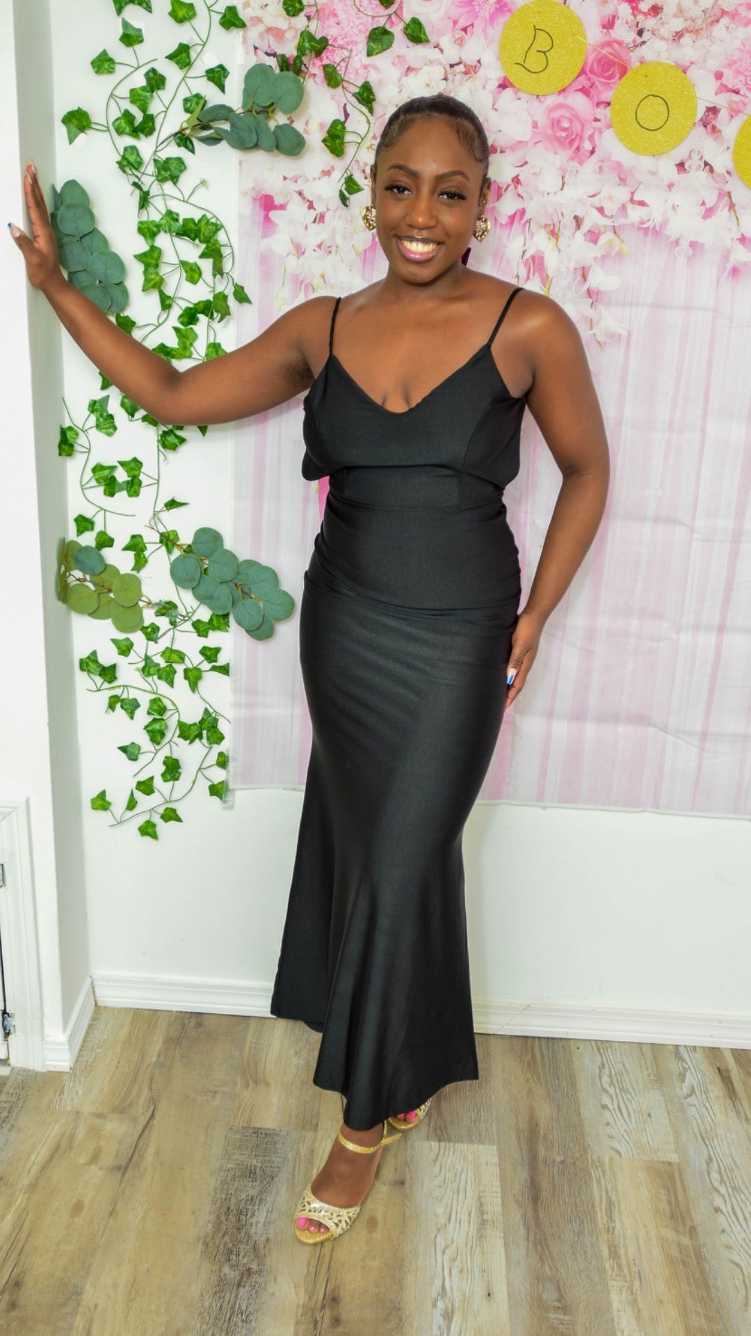 BLACK MERMAID BACKLESS DRESS